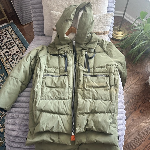 For juju - Picture 1 of 1